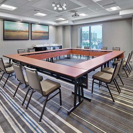 Doubletree By Hilton Edmonton Downtown Hotel Ngoại thất bức ảnh