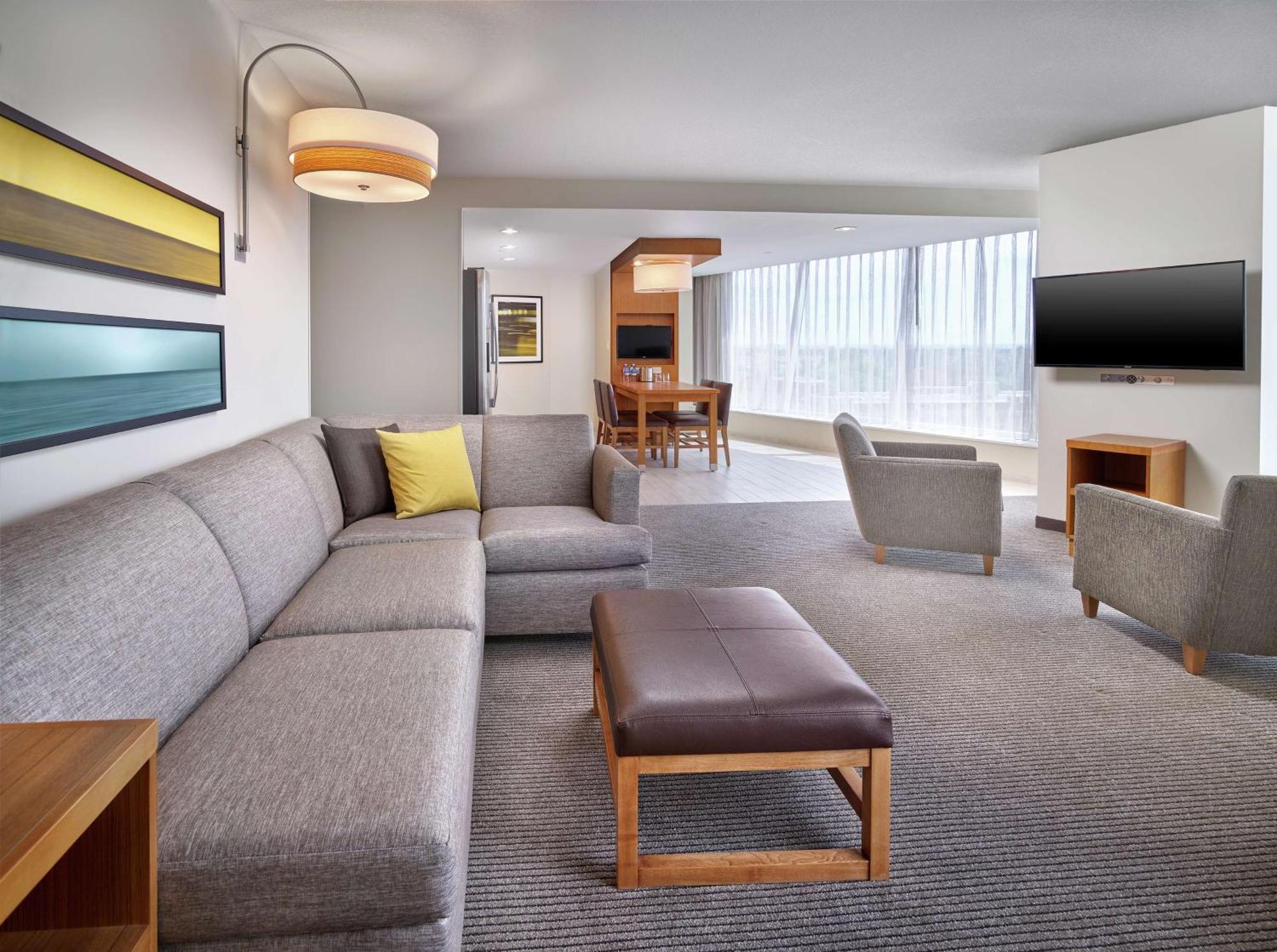 Doubletree By Hilton Edmonton Downtown Hotel Ngoại thất bức ảnh