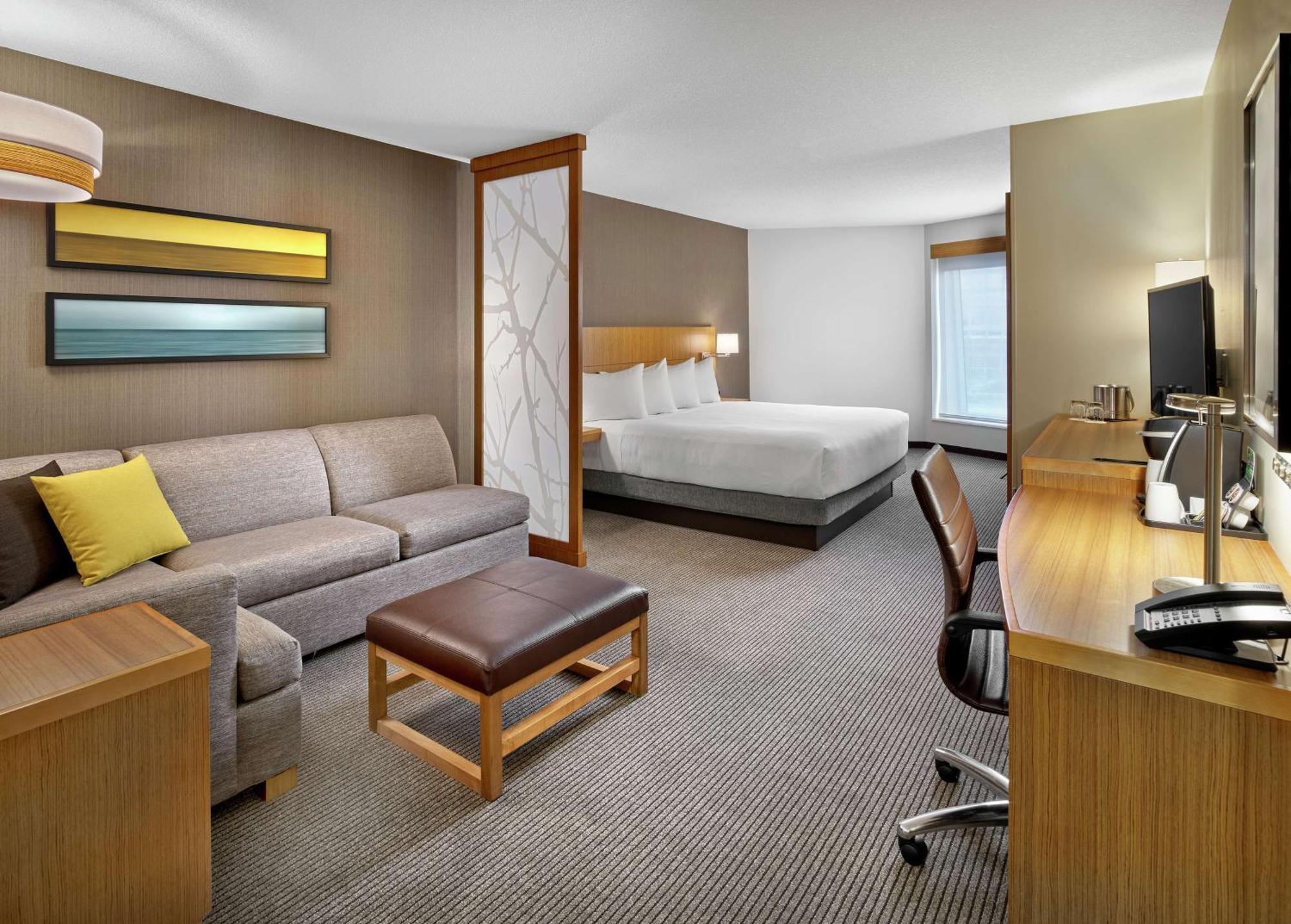Doubletree By Hilton Edmonton Downtown Hotel Ngoại thất bức ảnh