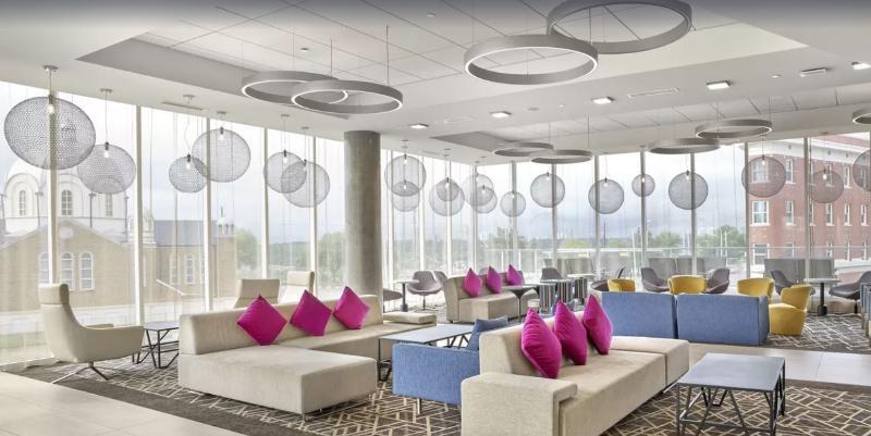 Doubletree By Hilton Edmonton Downtown Hotel Ngoại thất bức ảnh